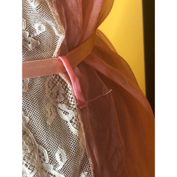 1920s Pink One Piece Lace Trim SHEER STEP IN  W/Floral Appliqué. XS-S - Picture 8 of 10